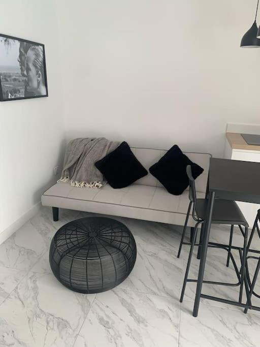 La Chambre De Flore Arras Luaran gambar